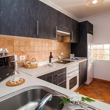 Villa Antonia - Oceanview Antonia With Private Swimming Pool In Costa Adeje